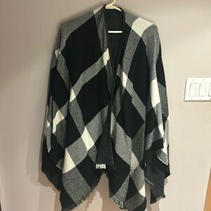 Uniqlo Blanket Scarf